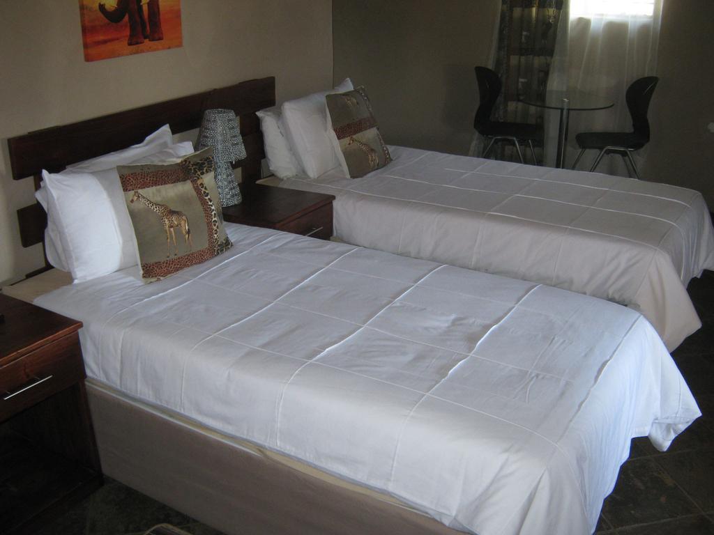 Noma-Nini Lodge White River Zimmer foto